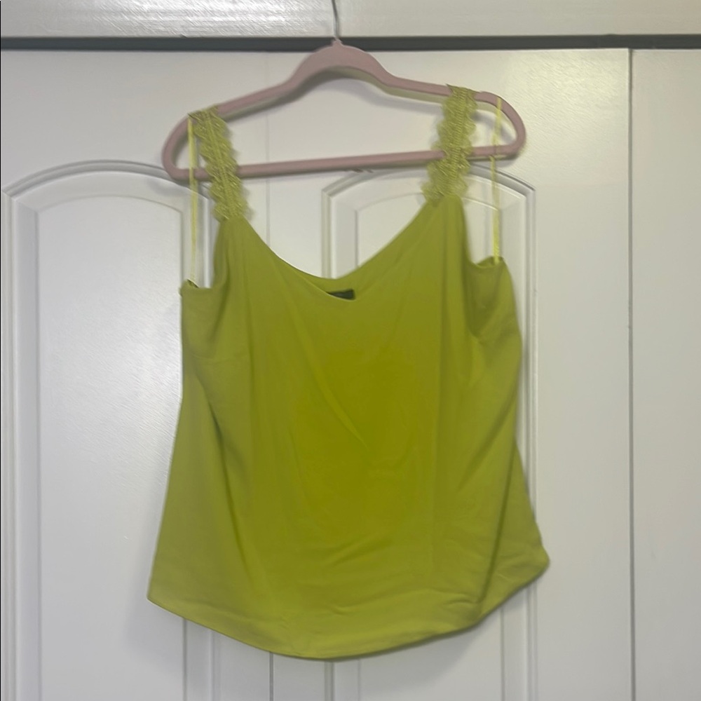 Tahari Green Ruffled Fitted Sleeveless Camisole